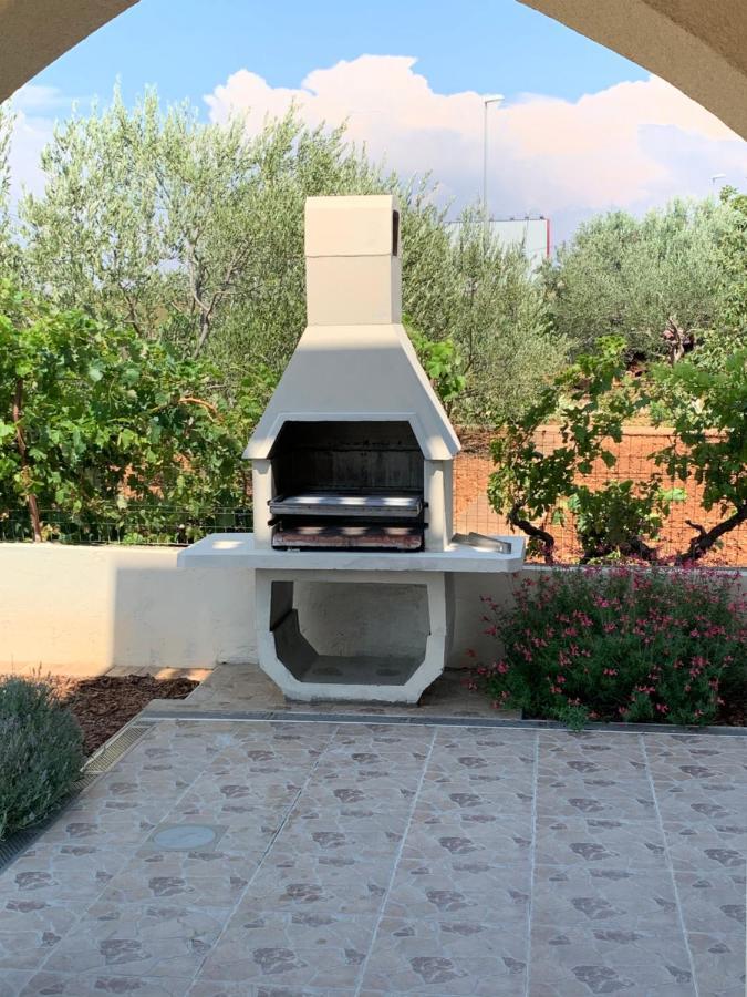 Apartments Mirela Водице Экстерьер фото