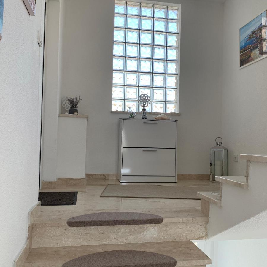 Apartments Mirela Водице Экстерьер фото